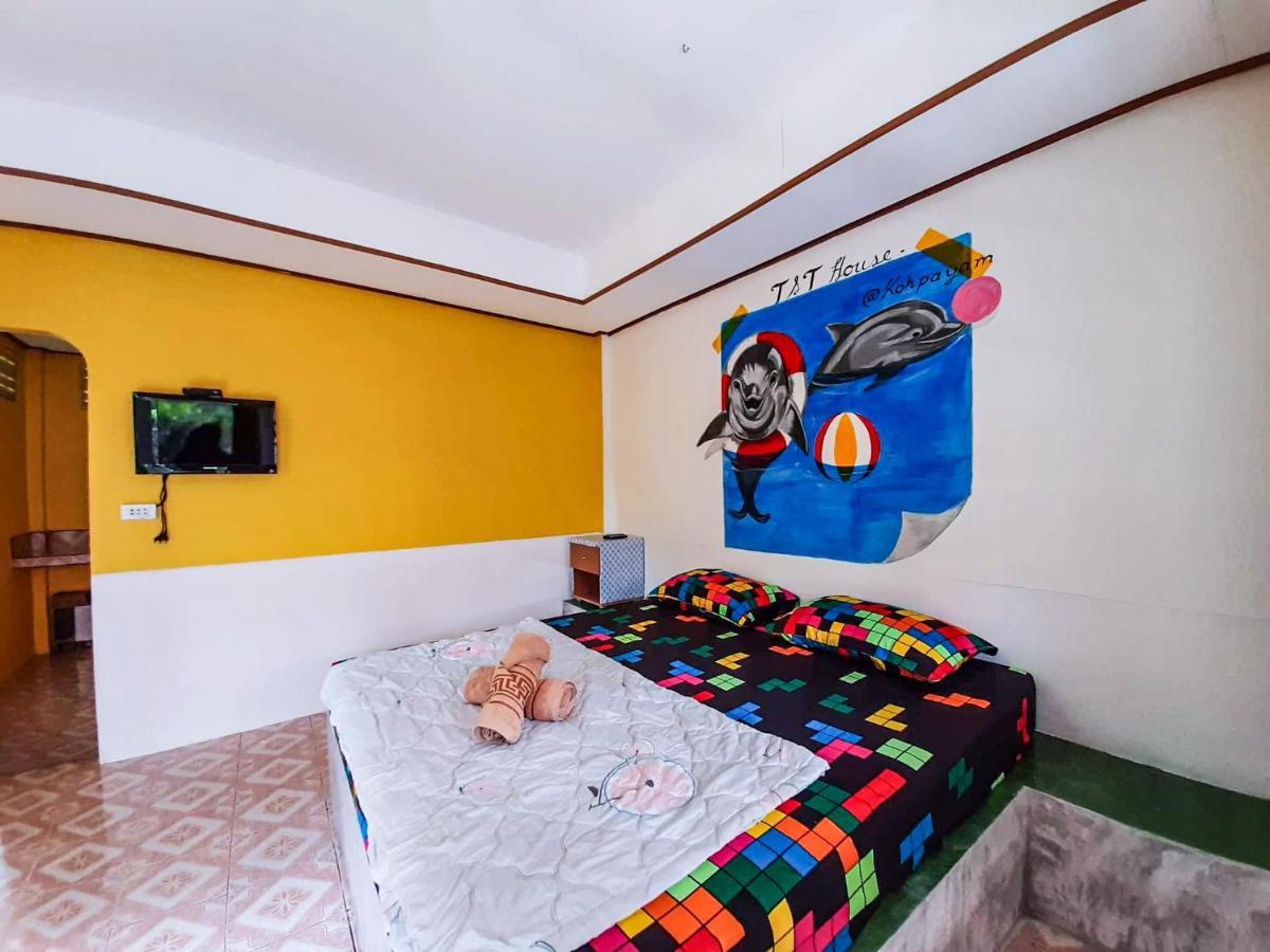 Hotel T And T House (Adults Only) Koh Phayam Esterno foto