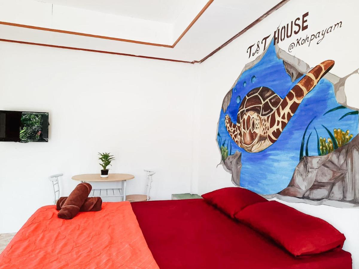 Hotel T And T House (Adults Only) Koh Phayam Esterno foto