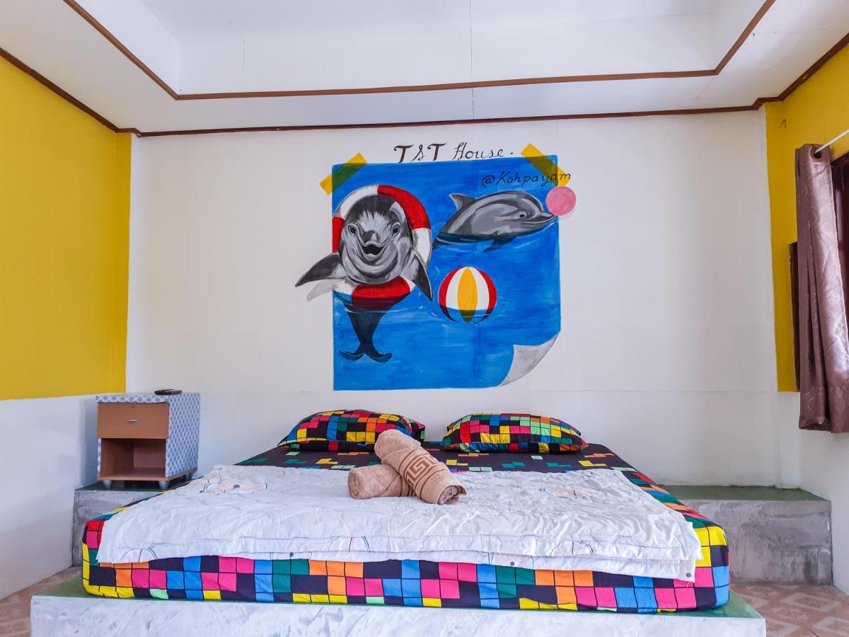 Hotel T And T House (Adults Only) Koh Phayam Esterno foto