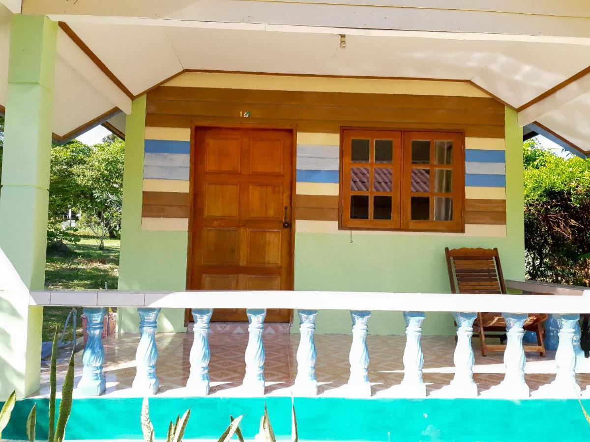 Hotel T And T House (Adults Only) Koh Phayam Esterno foto